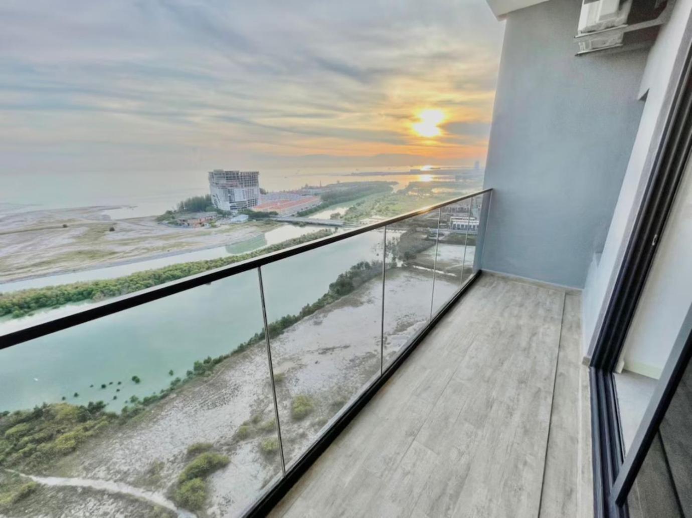 Imperio Residence Melaka Malacca Exterior foto